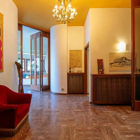 Via Sumpiazzo Sleeps 14 Pool Civenna