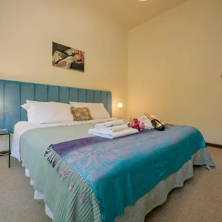 וילה Via Sumpiazzo Sleeps 14 Pool *
