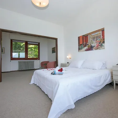 Villa Via Sumpiazzo Sleeps 14 Pool *